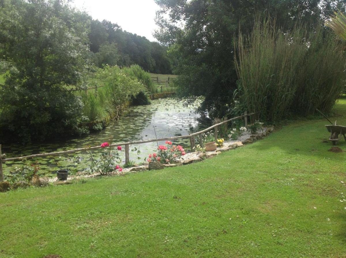 Chateau Le Poiron Bed & Breakfast Pissotte Luaran gambar